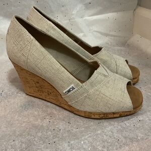 Tom’s Espadrille Wedge Sandal in Natural Crosshatch Jacquard, Size 6.5 M